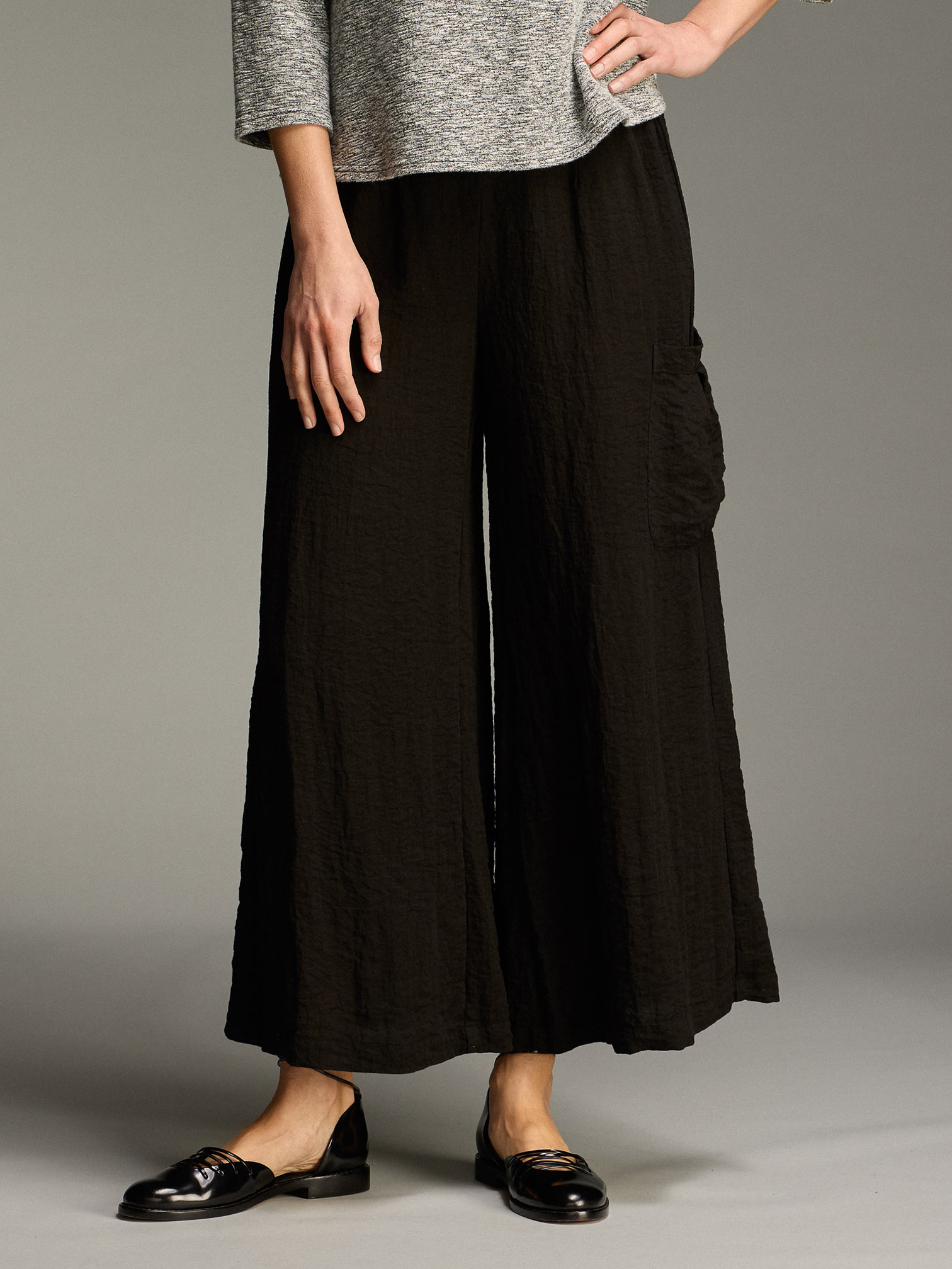 Wide Leg Pocket Pant