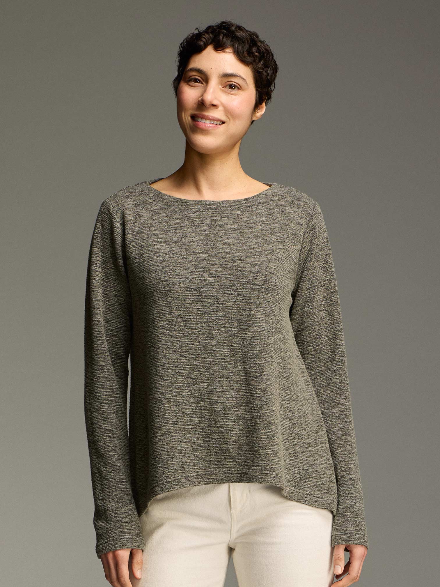 Wide Facing Pullover