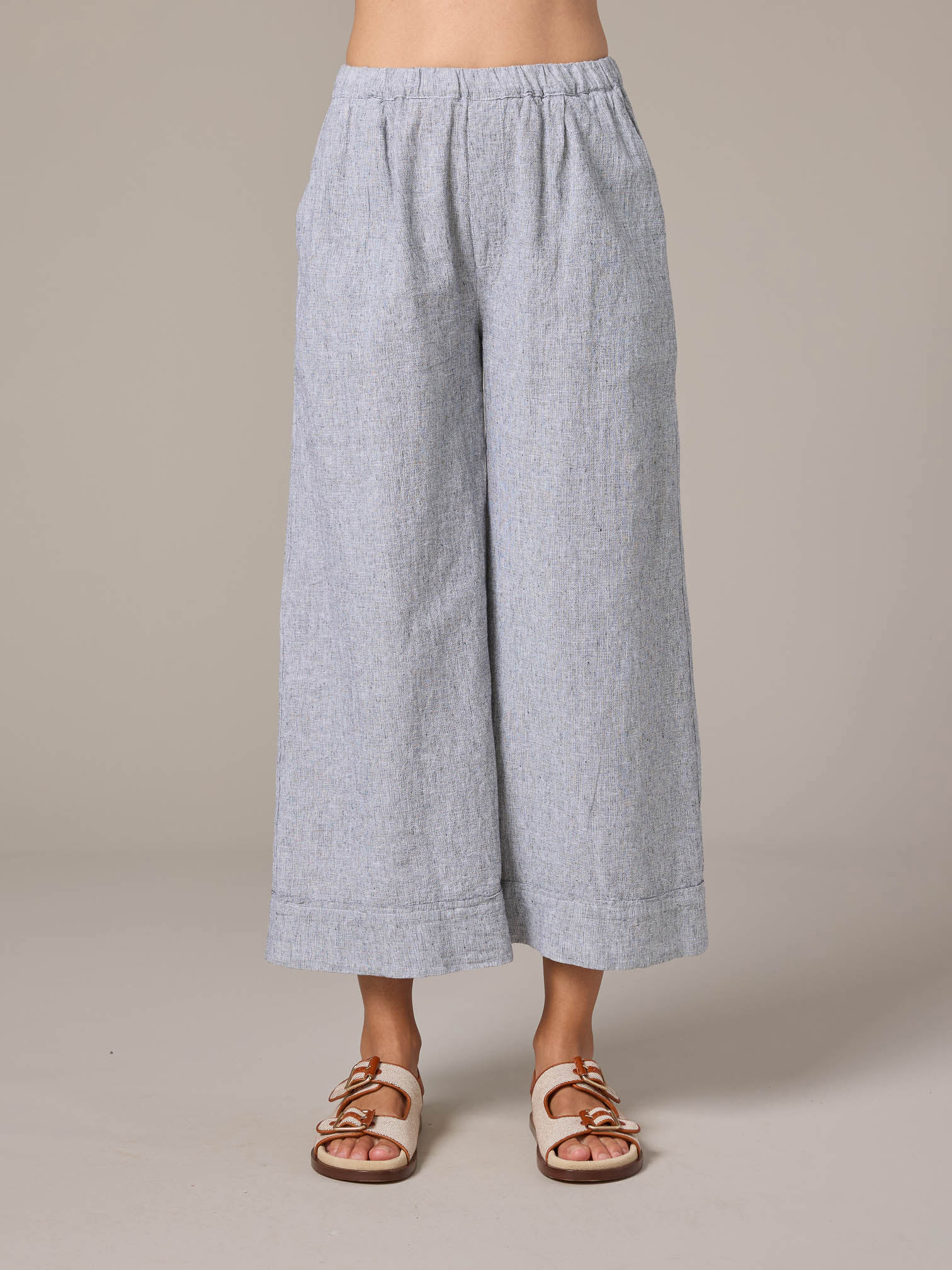 Pleated Crop Pant