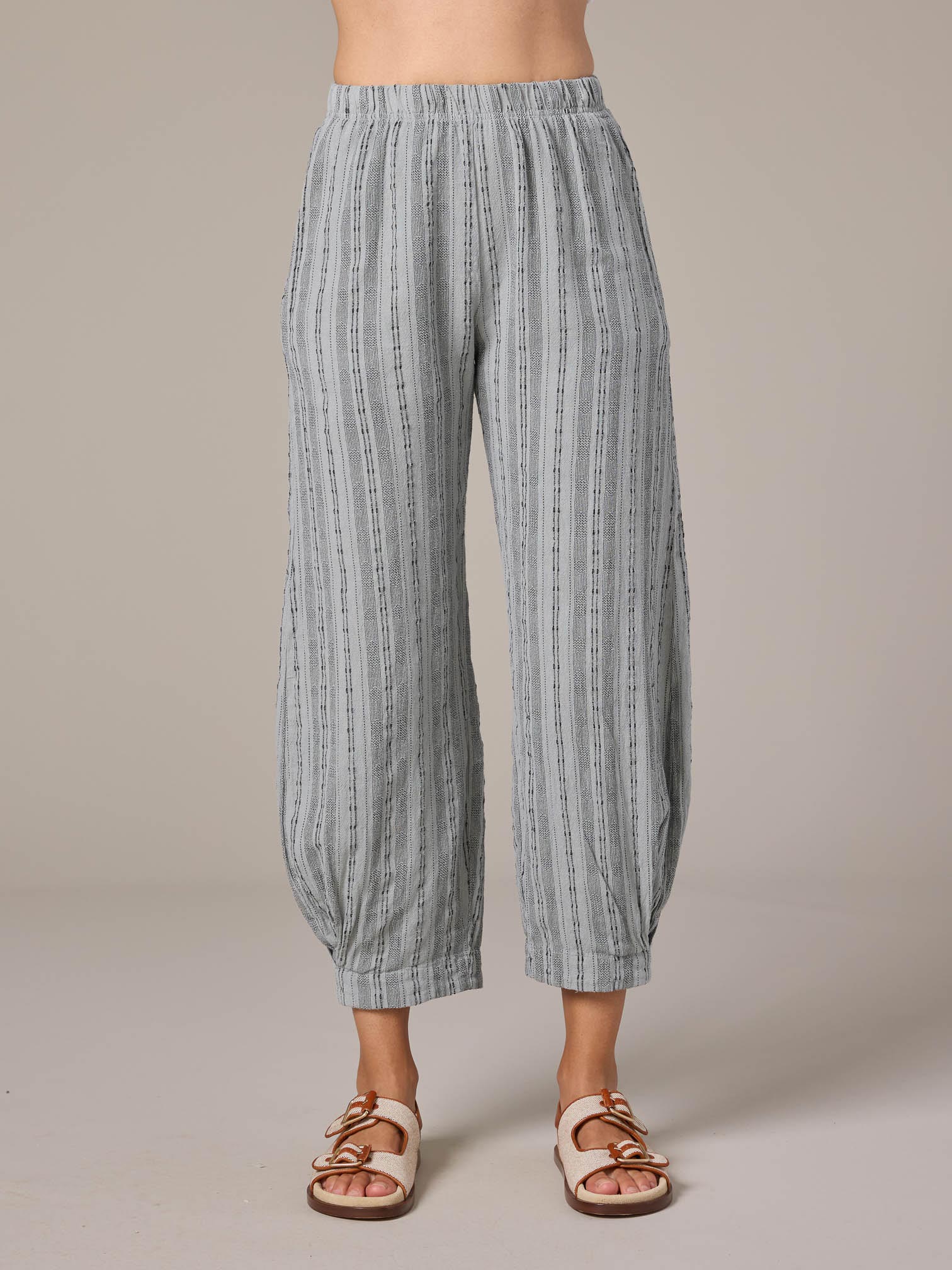 Side Pleat Lantern Pant